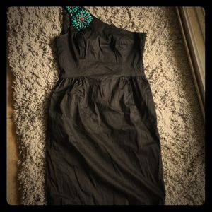 One shoulder black dress